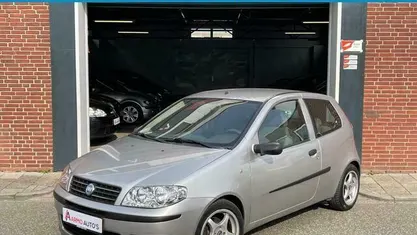 Grijs Occasion 2003 Fiat Punto Hatchback | € 1.150 (Super prijs)