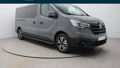 Grijs Gebruikt 2024 Renault Trafic MPV | € 34.935 (Eerlijke prijs)