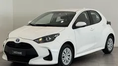 Wit Gebruikt 2022 Toyota Yaris Hybrid Active Hatchback | € 19.720 (Eerlijke prijs)