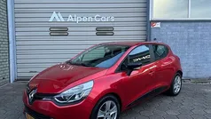 Rood Gebruikt 2013 Renault Clio IV Collection Hatchback | € 6.750 (Eerlijke prijs)