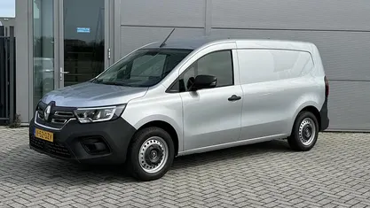 Grijs Occasion 2024 Renault Kangoo MPV | € 19.857 (Eerlijke prijs)