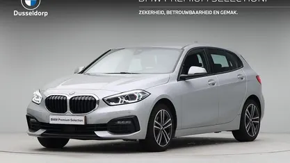 Occasion BMW 118 Executive 150 PK (110 kW) 2021 Grijs Hatchback