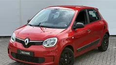 Rood Gebruikt 2020 Renault Twingo Life Hatchback | € 10.240 (Eerlijke prijs)