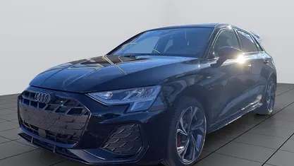 Gebruikt 2025 Audi A3 Sportback e-tron S-Line Hatchback | € 44.745 (Eerlijke prijs)