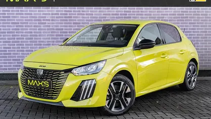 Geel Gebruikt 2024 Peugeot e-208 Style Hatchback | € 21.494 (Eerlijke prijs)
