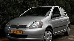 Grijs Gebruikt 2000 Toyota Yaris Luna Hatchback | € 2.150 (Eerlijke prijs)