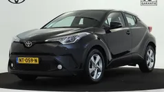 Gebruikt 2017 Toyota C-HR SUV | € 17.945 (Eerlijke prijs)