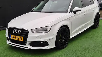 Occasion Audi A3 Sportback S-Line 110 PK (80 kW) 2016 Wit Hatchback
