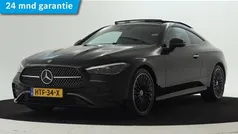 Zwart Gebruikt 2024 Mercedes CLE200 AMG line Coupé | € 65.950 (Goede deal)