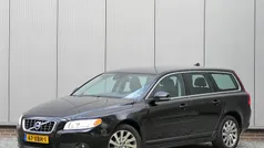 Zwart Gebruikt 2012 Volvo V70 Stationwagen | € 10.999 (Eerlijke prijs)