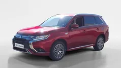 Rood Gebruikt 2021 Mitsubishi Outlander Intense+ SUV | € 26.245 (Eerlijke prijs)