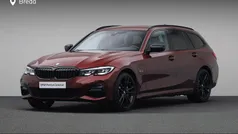 Rood Gebruikt 2022 BMW 330e M Sport Stationwagen | € 38.880 (Goede deal)