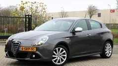 Grijs Gebruikt 2013 Alfa Romeo Giulietta Distinctive Hatchback | € 7.999 (Goede deal)