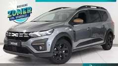 Grijs Gebruikt 2024 Dacia Jogger Extreme MPV | € 29.495 (Eerlijke prijs)