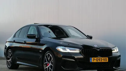 Gebruikt 2022 BMW 520 Sedan | € 37.950 (Eerlijke prijs)