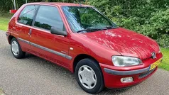 Rood, metallic lak Gebruikt 2000 Peugeot 106 Hatchback | € 499 (Goede deal)