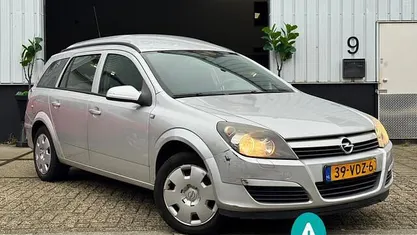 Zilver (metallic) Gebruikt 2007 Opel Astra Enjoy Van | € 1.999 (Goede deal)