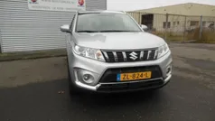 Grijs Gebruikt 2019 Suzuki Vitara SUV | € 19.950 (Eerlijke prijs)