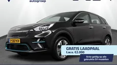 Zwart, metallic lak Gebruikt 2022 Kia e-Niro 2 SUV | € 27.450 (Super prijs)