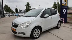 Wit Gebruikt 2010 Opel Agila Edition Hatchback | € 4.749 (Eerlijke prijs)