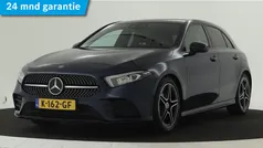 Blauw, metallic lak Gebruikt 2020 Mercedes A180 Business Hatchback | € 28.445 (Eerlijke prijs)