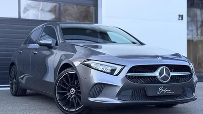 Occasion Mercedes A180 Premium Plus 136 PK (100 kW) 2018 Grijs (metallic) Hatchback