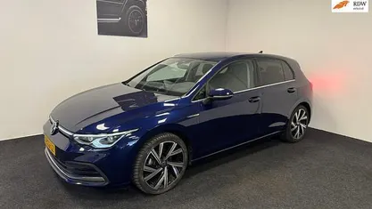 Occasion VW Golf VIII Style 150 PK (110 kW) 2020 Blauw Hatchback