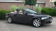 Zwart Gebruikt 2002 BMW 318 Cabriolet Executive Cabriolet | € 4.750 (Eerlijke prijs)