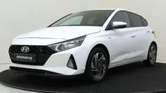 Wit Gebruikt 2023 Hyundai i20 Comfort Hatchback | € 18.425 (Eerlijke prijs)
