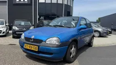 Blauw Gebruikt 1999 Opel Corsa Hatchback | € 950 (Eerlijke prijs)