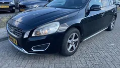 Zwart, metallic lak Gebruikt 2012 Volvo V60 Momentum Stationwagen | € 4.250 (Goede deal)