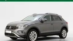 Grijs Gebruikt 2025 VW T-Roc Life SUV | € 37.395 (Eerlijke prijs)