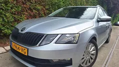 Grijs Gebruikt 2017 Skoda Octavia Style Stationwagen | € 7.900 (Goede deal)