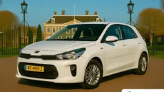 Wit Gebruikt 2018 Kia Rio Hatchback | € 11.895 (Eerlijke prijs)