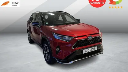 Rood Occasion 2021 Toyota RAV4 Hybrid Plus SUV | € 41.950 (Eerlijke prijs)