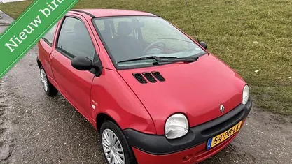 Occasion Renault Twingo Authentique 58 PK (42 kW) 2004 Rood Hatchback