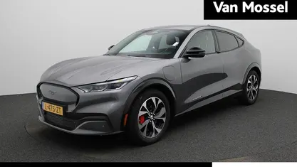 Grijs Gebruikt 2021 Ford Mustang Mach-E SUV | € 28.900 (Eerlijke prijs)