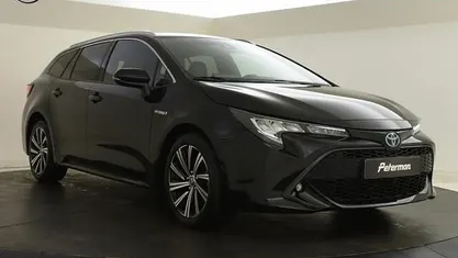 Zwart Occasion 2021 Toyota Corolla Stationwagen | € 19.899 (Eerlijke prijs)