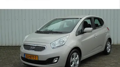 Occasion Kia Venga 90 PK (66 kW) 2010 Grijs Hatchback