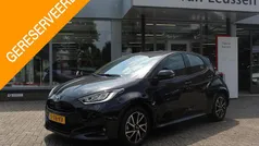 Gebruikt 2023 Toyota Yaris Hybrid Hatchback | € 20.990 (Eerlijke prijs)