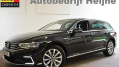 Zwart Gebruikt 2022 VW Passat Business Stationwagen | € 24.745 (Eerlijke prijs)