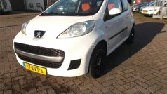 Wit Gebruikt 2011 Peugeot 107 Hatchback | € 2.950 (Eerlijke prijs)