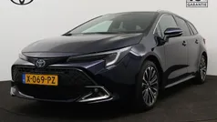 Blauw metallic Gebruikt 2024 Toyota Corolla Edition Stationwagen | € 31.945 (Eerlijke prijs)