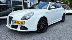 Wit Gebruikt 2010 Alfa Romeo Giulietta Hatchback | € 6.999 (Eerlijke prijs)