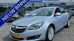 Grijs Gebruikt 2015 Opel Insignia Edition+ Hatchback | € 10.950 (Eerlijke prijs)