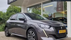 Grijs Gebruikt 2022 Peugeot 208 Allure Hatchback | € 14.945 (Eerlijke prijs)