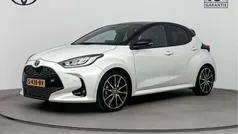 Wit Gebruikt 2023 Toyota Yaris Sport Hatchback | € 28.950 (Eerlijke prijs)