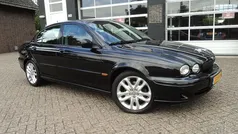 Zwart Gebruikt 2001 Jaguar X-type Sedan | € 2.750 (Eerlijke prijs)