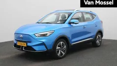 Blauw Gebruikt 2023 MG ZS Luxury Sedan | € 19.888 (Goede deal)