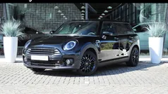 Zwart, metallic lak Gebruikt 2024 Mini Cooper Clubman Comfort Stationwagen | € 32.450 (Eerlijke prijs)